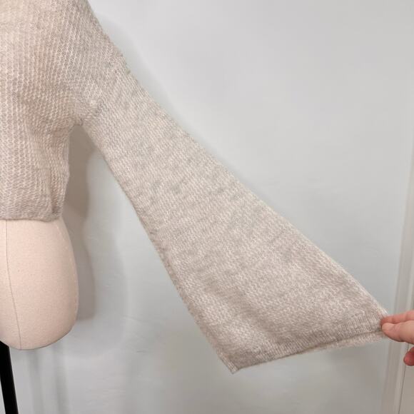 Sleeping on Snow Rosay Sweater Gray Bell Sleeve Crop Alpaca Anthro Boho Size S - Picture 3 of 9